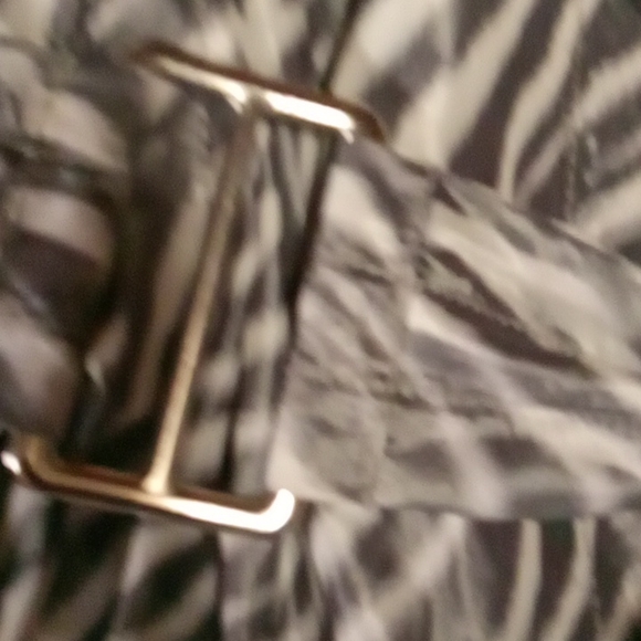 Zebra Trench❤🖤 - Picture 8 of 10